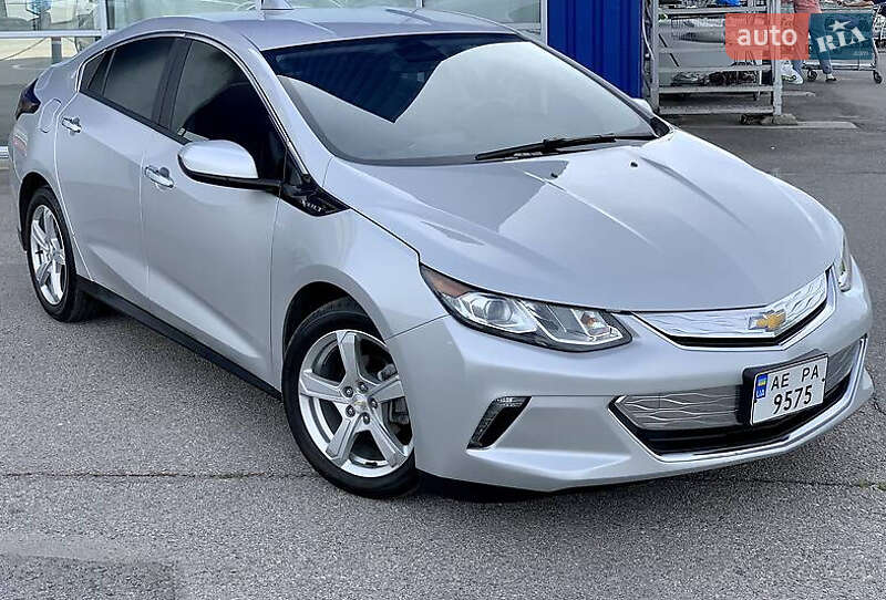 Хэтчбек Chevrolet Volt 2018 в Киеве