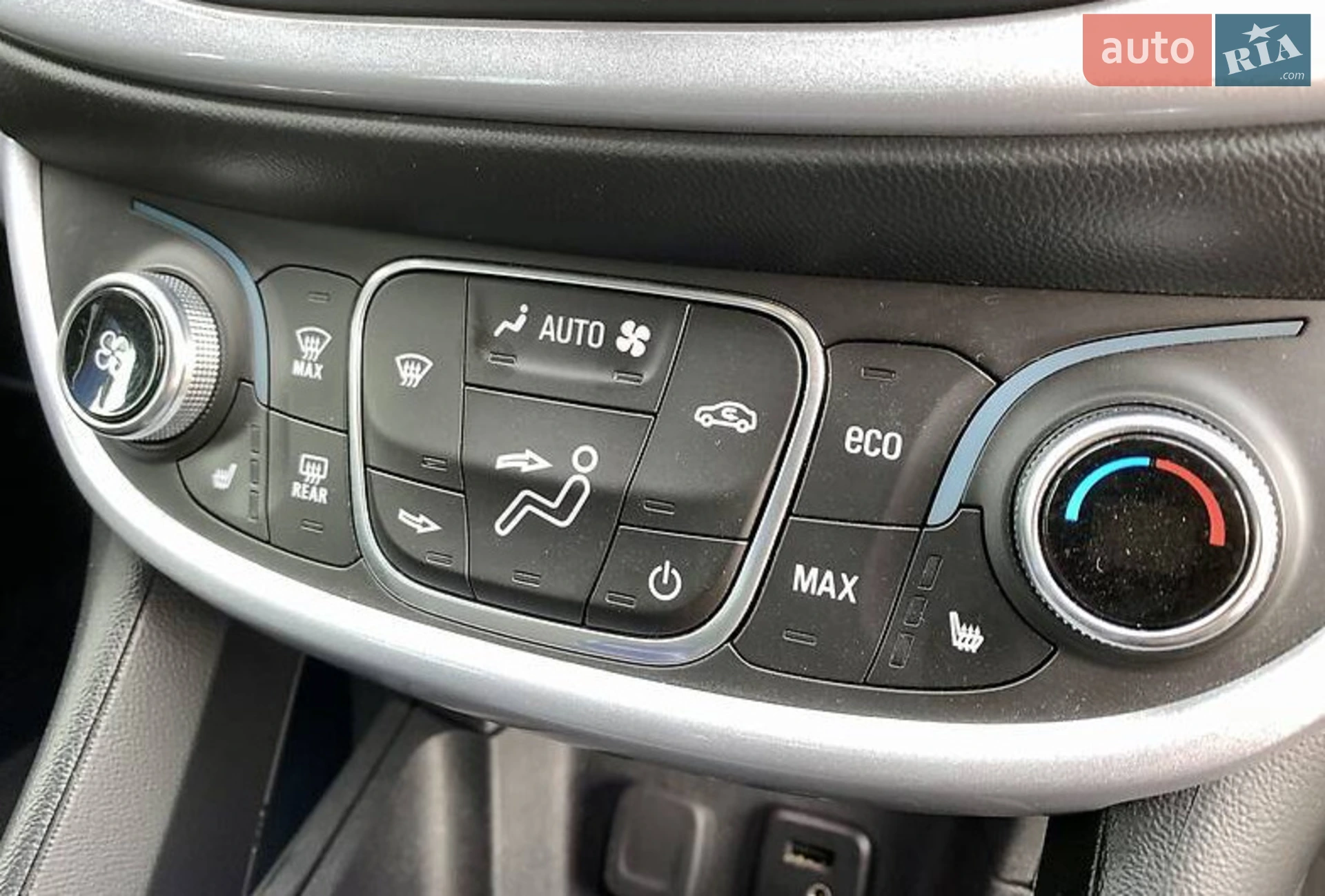 2018 Chevrolet Volt - мініатюра 18