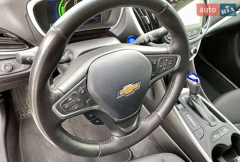 Хэтчбек Chevrolet Volt 2018 в Киеве