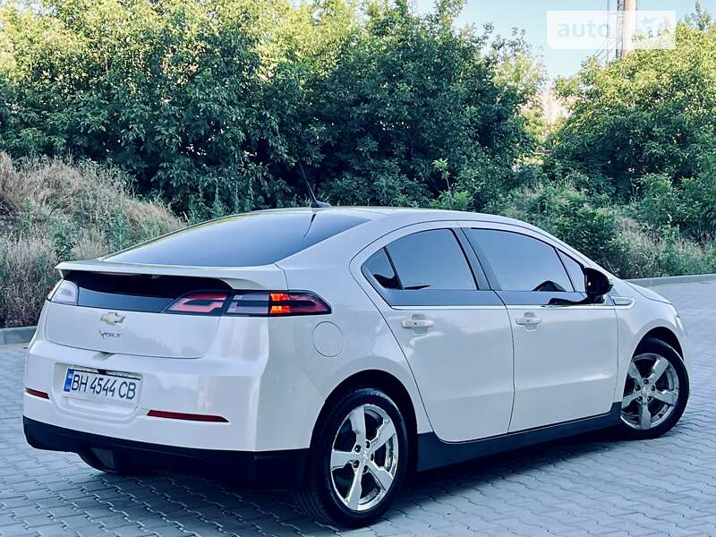 Хэтчбек Chevrolet Volt 2013 в Одессе