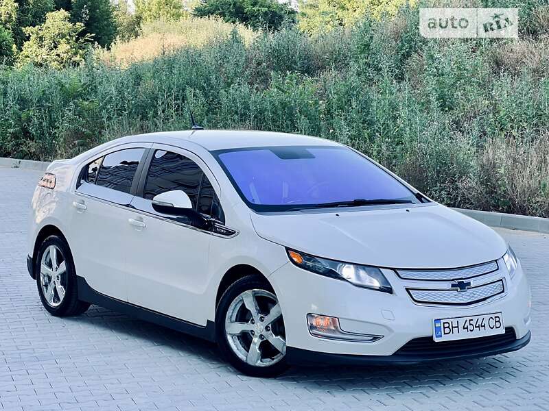 Хэтчбек Chevrolet Volt 2013 в Одессе