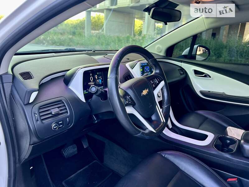 Хэтчбек Chevrolet Volt 2013 в Одессе