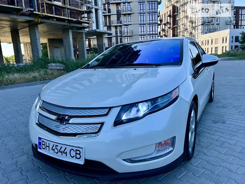 Хэтчбек Chevrolet Volt 2013 в Одессе