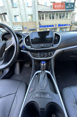 Хэтчбек Chevrolet Volt 2016 в 