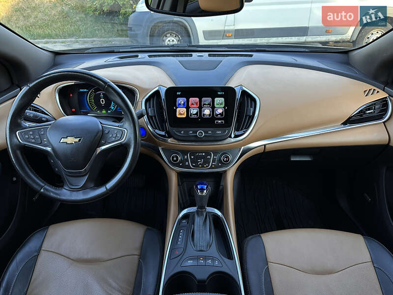 Хэтчбек Chevrolet Volt 2017 в Львове