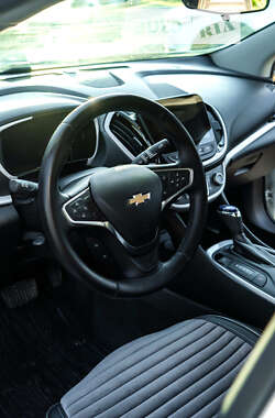 Хэтчбек Chevrolet Volt 2016 в 