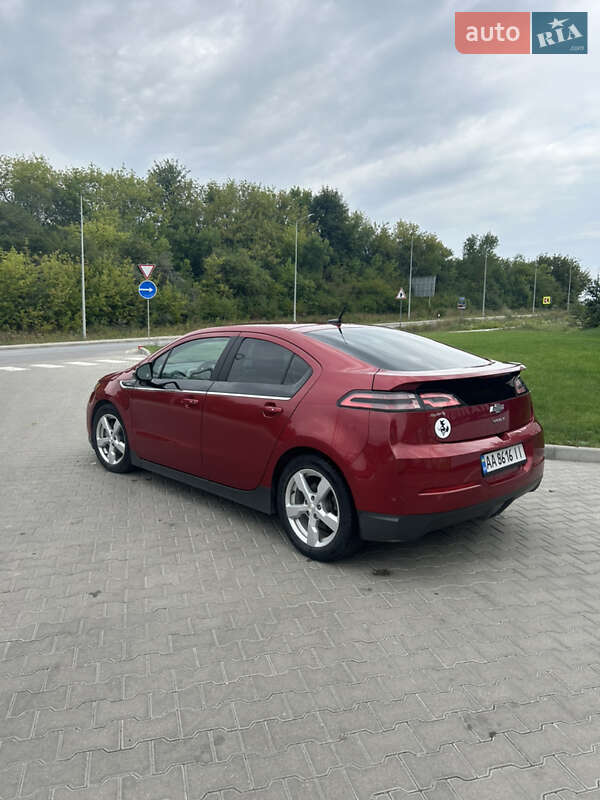 Хэтчбек Chevrolet Volt 2013 в Киеве