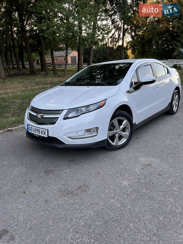 Хэтчбек Chevrolet Volt 2012 в Ильинцах