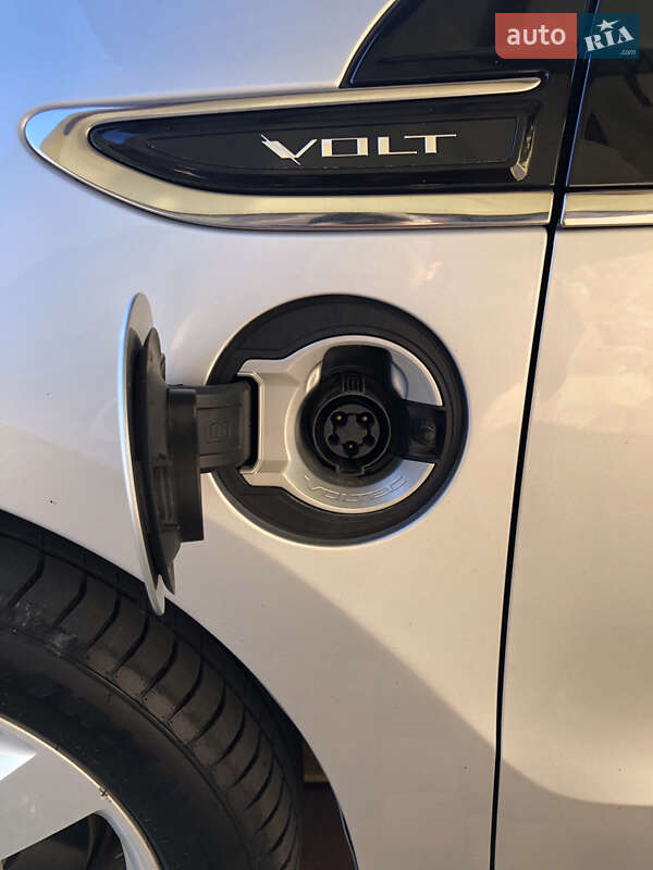 Хэтчбек Chevrolet Volt 2014 в Тернополе