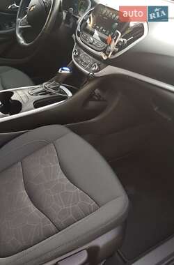 Хэтчбек Chevrolet Volt 2015 в 