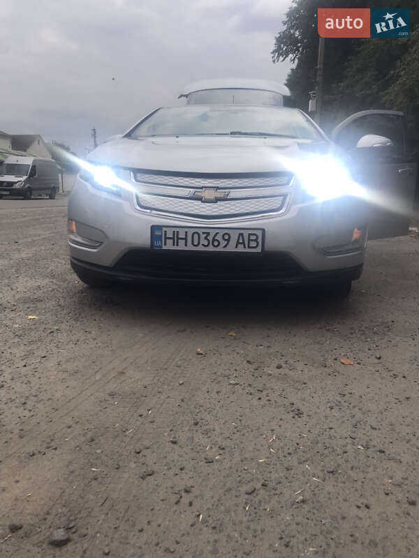 Хэтчбек Chevrolet Volt 2012 в Ширяево