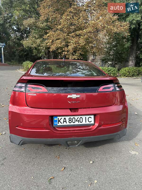 Хэтчбек Chevrolet Volt 2014 в Киеве
