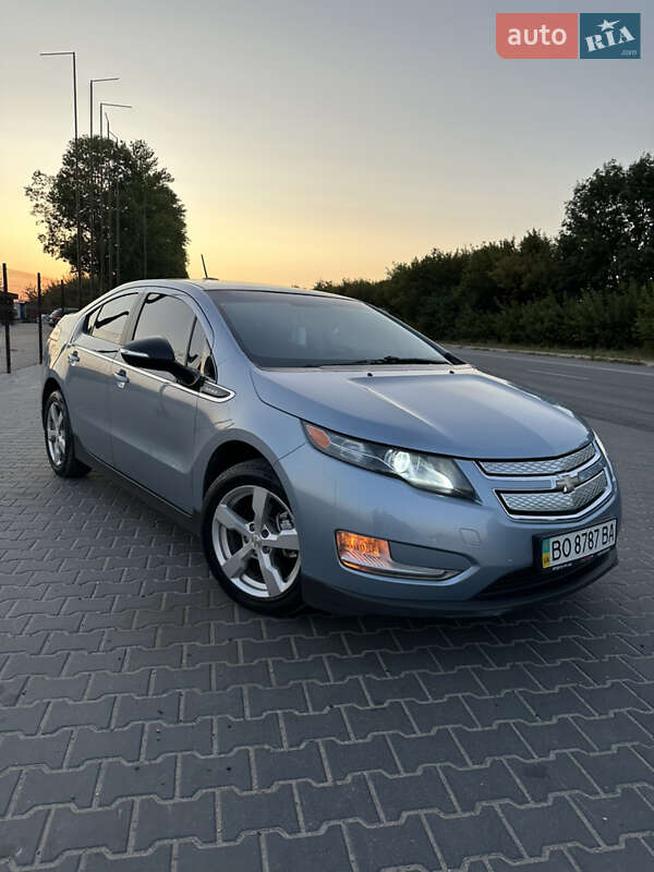 Хэтчбек Chevrolet Volt 2014 в Тернополе