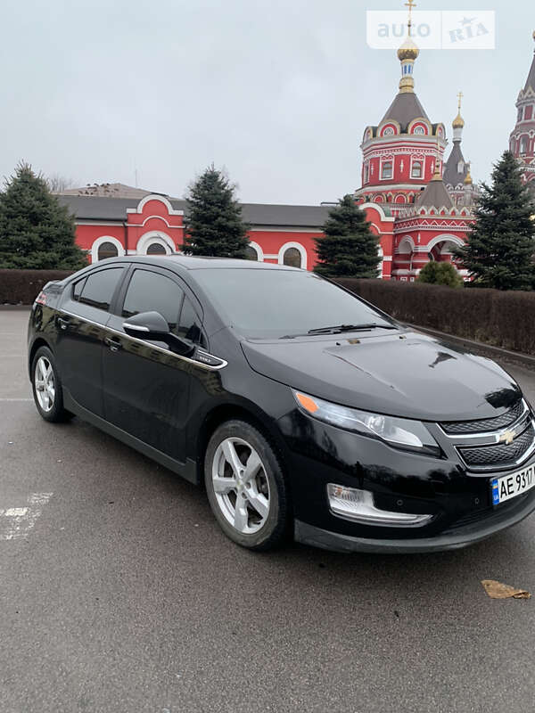Хэтчбек Chevrolet Volt 2013 в 