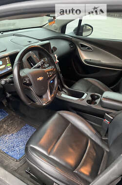 Хэтчбек Chevrolet Volt 2013 в 