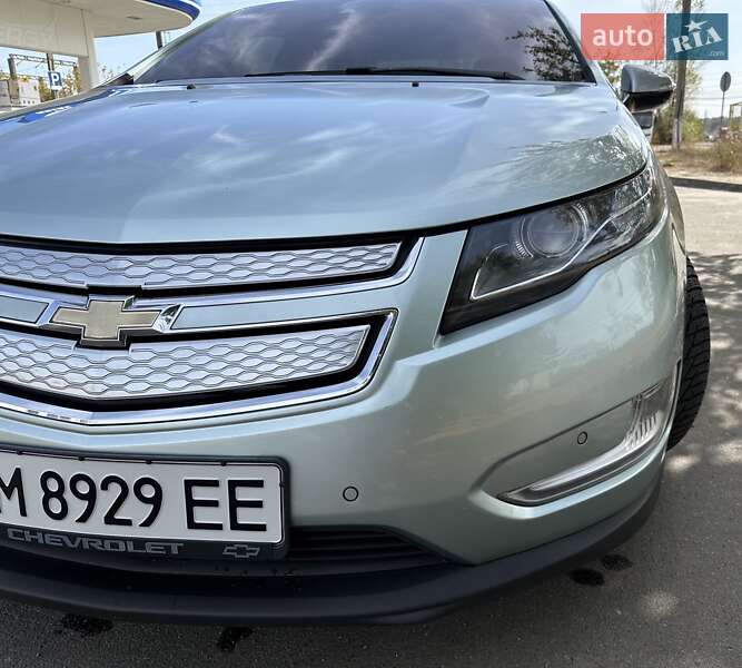 Хэтчбек Chevrolet Volt 2013 в Сумах