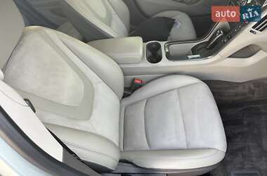 Хэтчбек Chevrolet Volt 2013 в 
