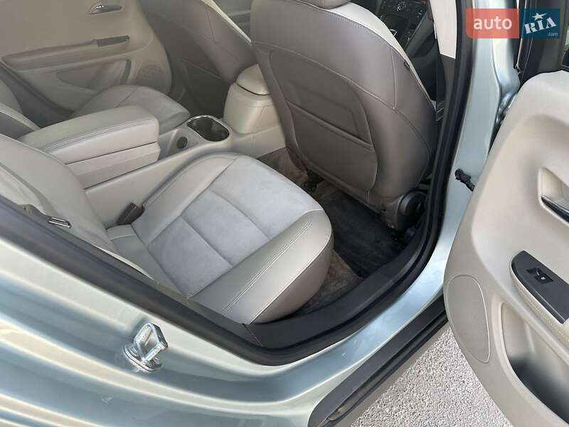 Хэтчбек Chevrolet Volt 2013 в Сумах
