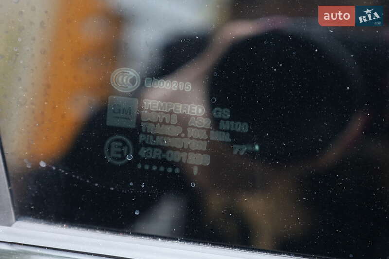 Хэтчбек Chevrolet Volt 2011 в Чернигове