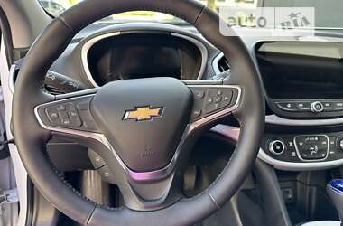 Хэтчбек Chevrolet Volt 2017 в Киеве