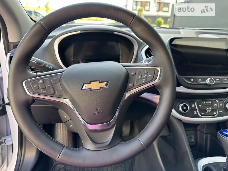 Хэтчбек Chevrolet Volt 2017 в Киеве фото 3 Хэтчбек Chevrolet Volt 2017 в Киеве