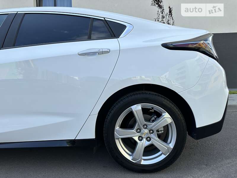 Хэтчбек Chevrolet Volt 2017 в Киеве фото 28 Хэтчбек Chevrolet Volt 2017 в Киеве