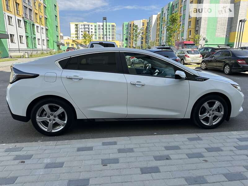 Хэтчбек Chevrolet Volt 2017 в Киеве фото 36 Хэтчбек Chevrolet Volt 2017 в Киеве