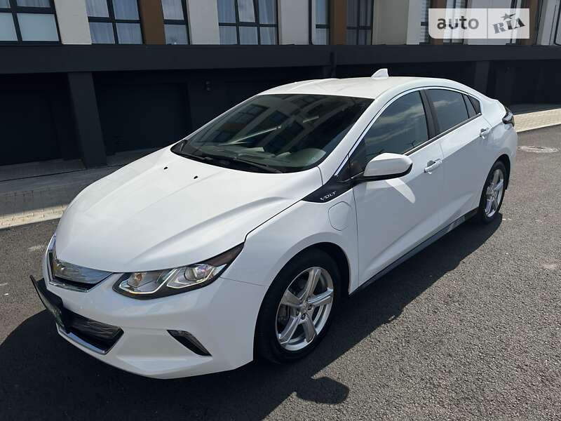Хэтчбек Chevrolet Volt 2017 в 