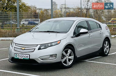 Хэтчбек Chevrolet Volt 2014 в Киеве