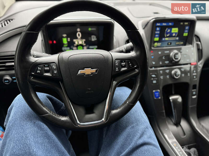 Хэтчбек Chevrolet Volt 2013 в Черновцах