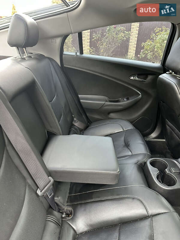 Хэтчбек Chevrolet Volt 2016 в Одессе фото 20 Хэтчбек Chevrolet Volt 2016 в Одессе