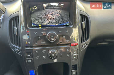 Хэтчбек Chevrolet Volt 2012 в 