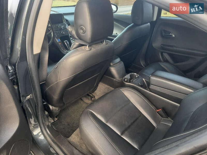 Хэтчбек Chevrolet Volt 2013 в Виннице