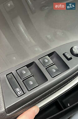 Хэтчбек Chevrolet Volt 2011 в 