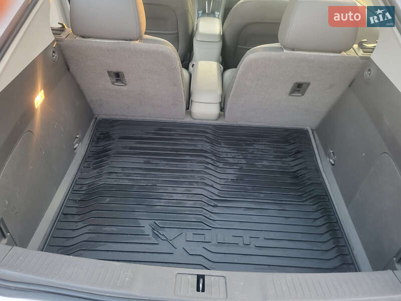 Хэтчбек Chevrolet Volt 2013 в Золотоноше