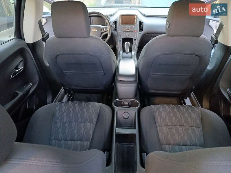Хэтчбек Chevrolet Volt 2015 в Стрые