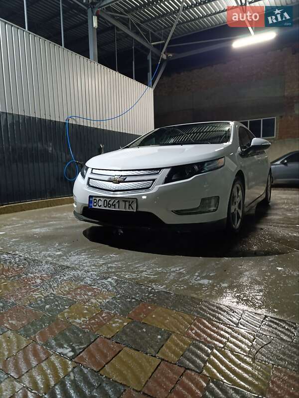 Хэтчбек Chevrolet Volt 2015 в Стрые
