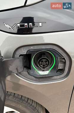Хэтчбек Chevrolet Volt 2017 в 