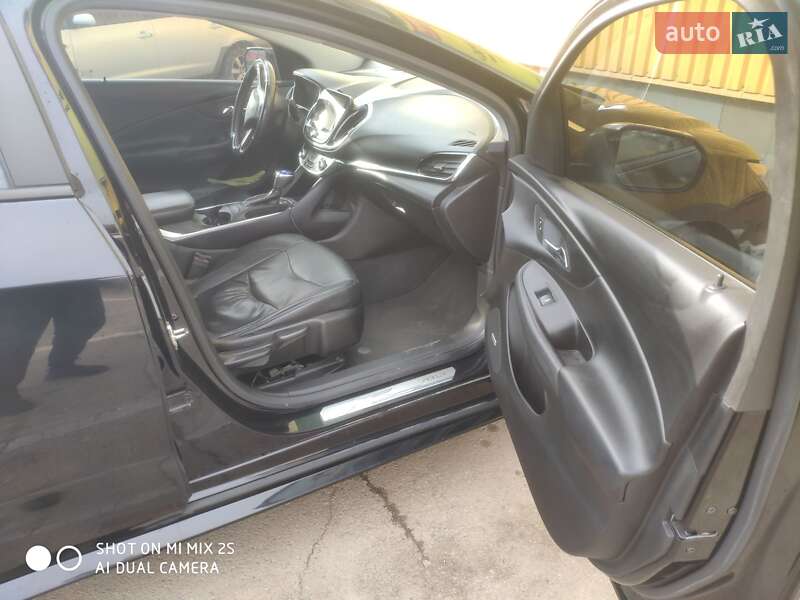 Хетчбек Chevrolet Volt 2017 в Ужгороді