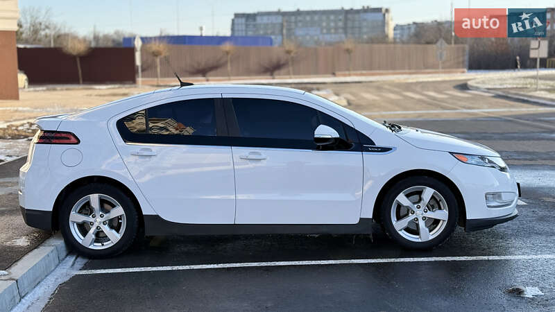 Хетчбек Chevrolet Volt 2013 в Умані