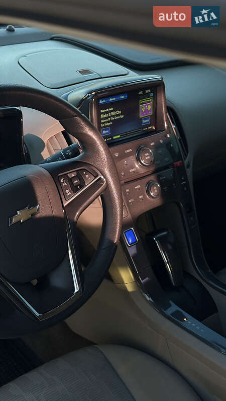 Хетчбек Chevrolet Volt 2013 в Умані
