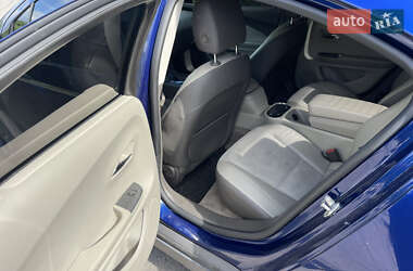 Хэтчбек Chevrolet Volt 2013 в 