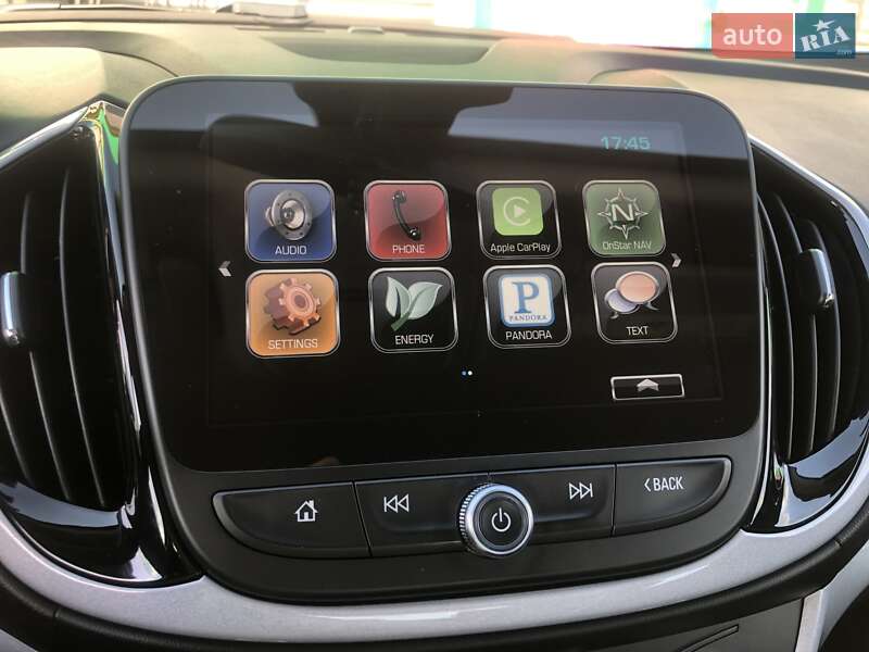 Хэтчбек Chevrolet Volt 2015 в Киеве