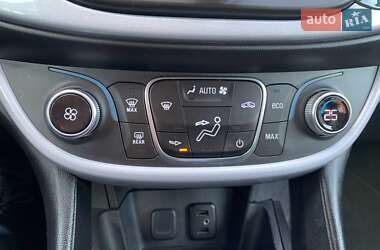 Хетчбек Chevrolet Volt 2016 в 