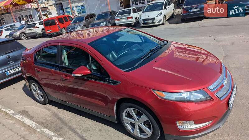 Хэтчбек Chevrolet Volt 2013 в 