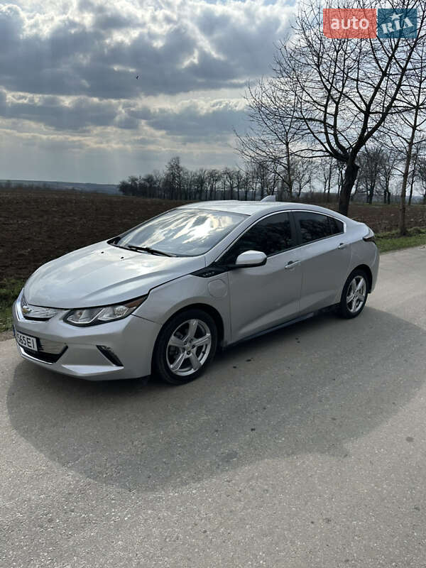 Хэтчбек Chevrolet Volt 2016 в 