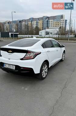 Хэтчбек Chevrolet Volt 2016 в 