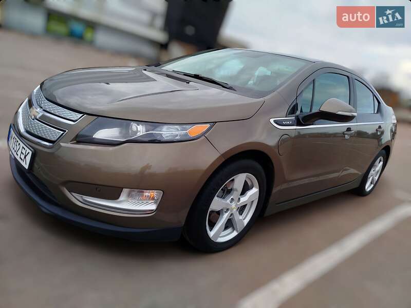 Хэтчбек Chevrolet Volt 2014 в 
