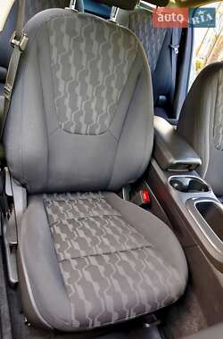 Хэтчбек Chevrolet Volt 2014 в 