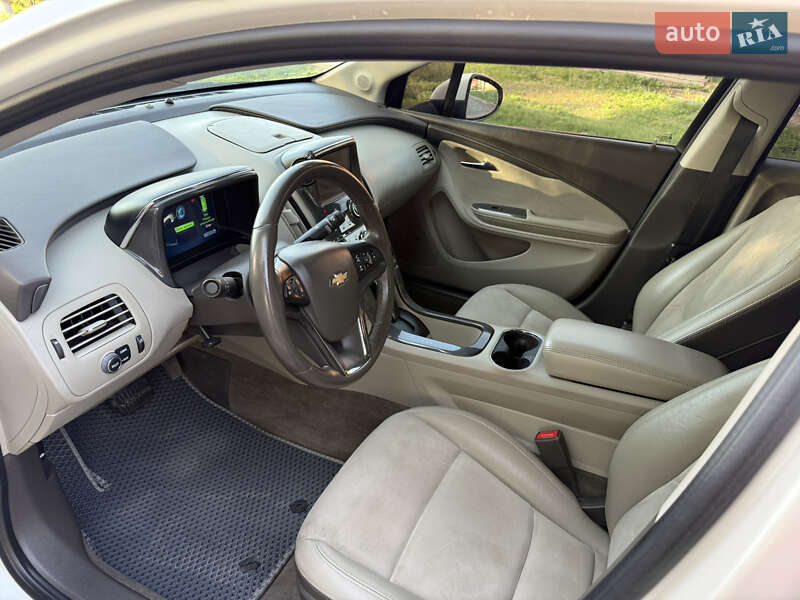 Хетчбек Chevrolet Volt 2013 в Києві